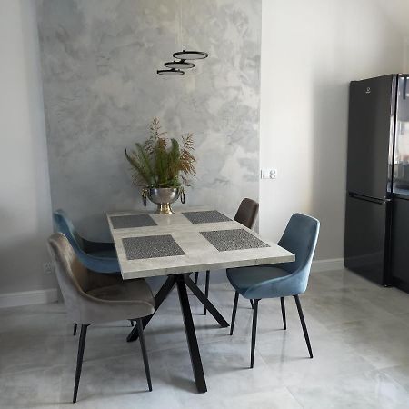 Apartament - Come In Lubin  Bagian luar foto